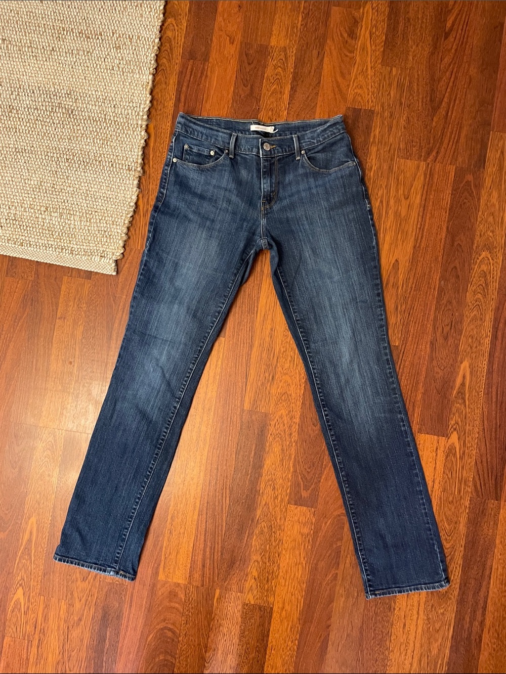 Women’s Skinny Jeans in Dark Blue Stretch Denim
